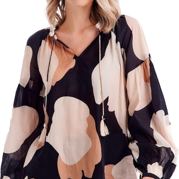 Mud Pie Black and Tan Patterned Blouse - Picture 2 of 4